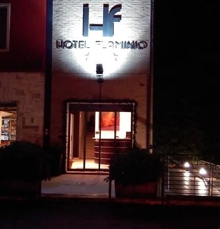 Hotel Flaminio Tavernelle Serrungarina Extérieur photo